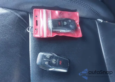 2016 Ford Explorer Xlt z USA, uszkodzony, nr VIN 1FM5K8DH1GGD24814